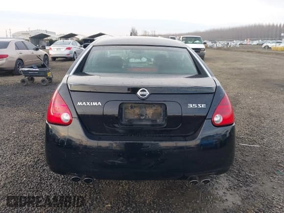✅ 2004 Nissan Maxima SL • VIN: 1N4BA41E14C890140 • Лот: 41018281. Опубликован ранее на IAAI с пробегом 218 229 миль. Бесплатный доступ к архиву аукционных продаж из США и подробный отчёт об истории автомобиля на DreamBid. Изображение 17.