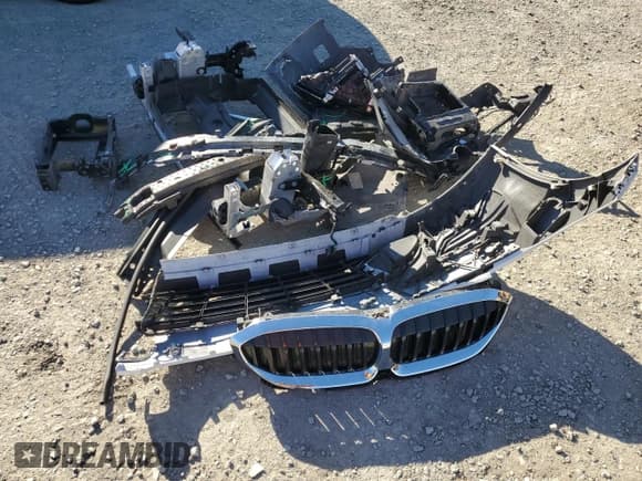 ✅ 2022 BMW 3 Series 330i • VIN: 3MW5R1J06N8C41782 • Лот: 81107755. Опубликован ранее на Copart с пробегом 46 538 миль. Бесплатный доступ к архиву аукционных продаж из США и подробный отчёт об истории автомобиля на DreamBid. Изображение 12.