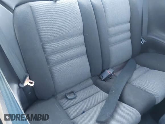 ✅ 1994 Ford Mustang GT • VIN: 1FALP42TXRF106253 • Lot: 43245732. Wystawiony na IAAI z przebiegiem 147 978 mil. Bezpłatny archiwum sprzedaży aukcyjnych z USA i szczegółowy raport historii pojazdu na DreamBid. Zdjęcie 8.