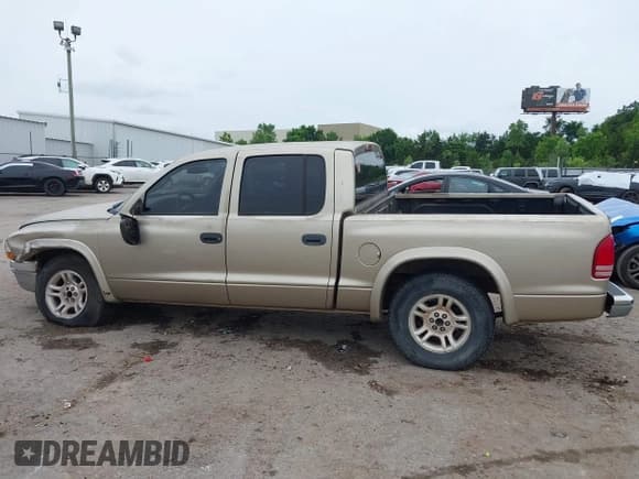 ✅ 2004 Dodge Dakota SLT • VIN: 1D7HL48N84S619527 • Lot: 42484398. Listed on IAAI with 275,998 mi. Free auction sales archive from the USA and detailed vehicle history report at DreamBid. Image 15.