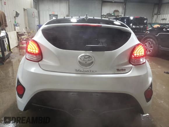 ✅ 2016 Hyundai Veloster Turbo • VIN: KMHTC6AE9GU283479 • Lot: 84070254. Wystawiony na Copart z przebiegiem 94 944 mil. Bezpłatny archiwum sprzedaży aukcyjnych z USA i szczegółowy raport historii pojazdu na DreamBid. Zdjęcie 6.