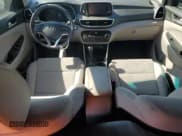 ✅ 2019 Hyundai Tucson Value • VIN: KM8J3CA4XKU061958 • Лот: 89868525. Опубликован ранее на Copart с пробегом 47 244 миль. Бесплатный доступ к архиву аукционных продаж из США и подробный отчёт об истории автомобиля на DreamBid. Изображение 8.