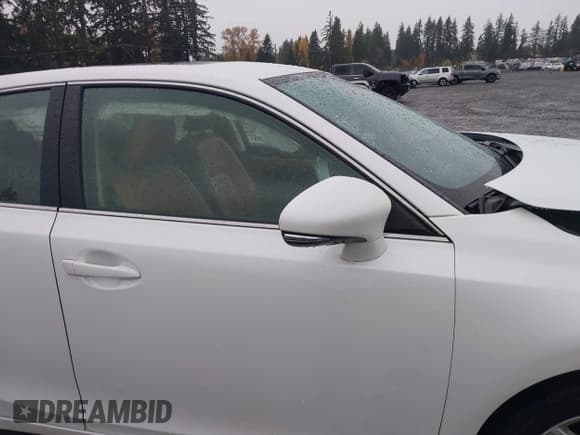 ✅ 2014 Lexus CT 200h • VIN: JTHKD5BH3E2178010 • Lot: 43611926. Listed on IAAI with 105,170 mi. Free auction sales archive from the USA and detailed vehicle history report at DreamBid. Image 13.