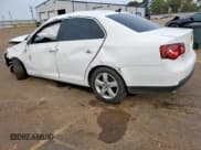 ✅ 2009 Volkswagen Jetta SE • VIN: 3VWRM71K19M095972 • Лот: 93113255. Опубликован ранее на Copart с пробегом 95 139 миль. Бесплатный доступ к архиву аукционных продаж из США и подробный отчёт об истории автомобиля на DreamBid. Изображение 2.
