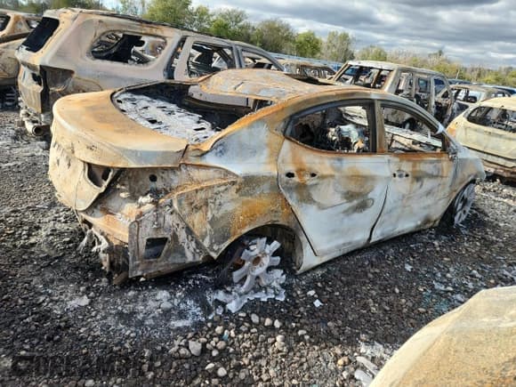 ✅ 2012 Hyundai Elantra Limited • VIN: KMHDH4AE6CU244837 • Лот: 91663305. Опубликован ранее на Copart с пробегом Не указан. Бесплатный доступ к архиву аукционных продаж из США и подробный отчёт об истории автомобиля на DreamBid. Изображение 3.