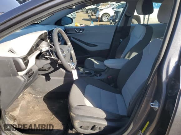 ✅ 2020 Hyundai Ioniq SE • VIN: KMHC75LC2LU205775 • Lot: 44127385. Wystawiony na Copart z przebiegiem 94 788 mil. Bezpłatny archiwum sprzedaży aukcyjnych z USA i szczegółowy raport historii pojazdu na DreamBid. Zdjęcie 7.