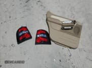 ✅ 2007 Ford Explorer XLT • VIN: 1FMEU63E57UA98588 • Lot: 60861605. Listed on Copart with 174,118 mi. Free auction sales archive from the USA and detailed vehicle history report at DreamBid. Image 13.