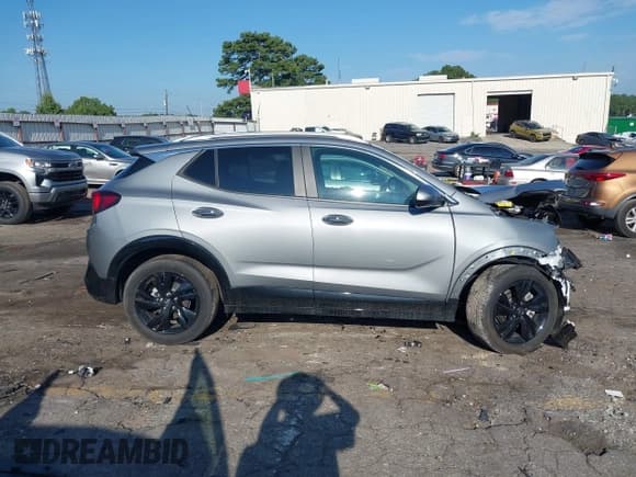 ✅ 2024 Buick Encore GX Sport Touring • VIN: KL4AMDSL1RB204454 • Lot: 42879547. Wystawiony na IAAI z przebiegiem 6 662 mil. Bezpłatny archiwum sprzedaży aukcyjnych z USA i szczegółowy raport historii pojazdu na DreamBid. Zdjęcie 14.