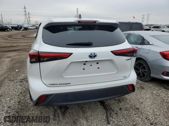 ✅ 2022 Toyota Highlander Hybrid LE • VIN: 5TDZARAH2NS511839 • Lot: 51715975. Wystawiony na Copart z przebiegiem 162 228 mil. Bezpłatny archiwum sprzedaży aukcyjnych z USA i szczegółowy raport historii pojazdu na DreamBid. Zdjęcie 6.