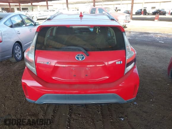 ✅ 2018 Toyota Prius Two • VIN: JTDKDTB32J1600035 • Lot: 43712679. Listed on IAAI with 263,088 mi. Free auction sales archive from the USA and detailed vehicle history report at DreamBid. Image 16.