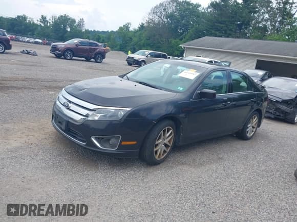 ✅ 2010 Ford Fusion SEL • VIN: 3FAHP0JA6AR279774 • Lot: 42529987. Wystawiony na IAAI z przebiegiem 170 599 mil. Bezpłatny archiwum sprzedaży aukcyjnych z USA i szczegółowy raport historii pojazdu na DreamBid. Zdjęcie 2.