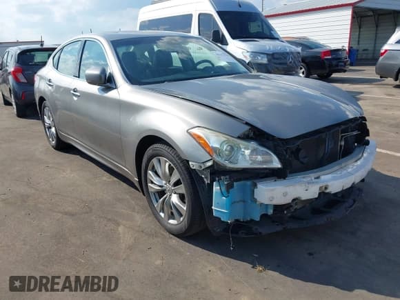 ✅ 2013 Infiniti M • VIN: JN1BY1AP5DM513684 • Lot: 43152178. Listed on IAAI with 145,467 mi. Free auction sales archive from the USA and detailed vehicle history report at DreamBid. Image 1.
