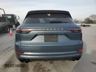✅ 2020 Porsche Cayenne Turbo • VIN: WP1AF2AY8LDA39210 • Lot: 93776945. Wystawiony na Copart z przebiegiem 57 284 mil. Bezpłatny archiwum sprzedaży aukcyjnych z USA i szczegółowy raport historii pojazdu na DreamBid. Zdjęcie 6.