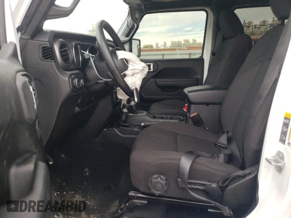 ✅ 2023 Jeep Wrangler Sport Altitude • VIN: 1C4HJXDG8PW620005 • Lot: 88764605. Wystawiony na Copart z przebiegiem 25 724 mil. Bezpłatny archiwum sprzedaży aukcyjnych z USA i szczegółowy raport historii pojazdu na DreamBid. Zdjęcie 7.