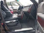 ✅ 2009 Land Rover Range Rover HSE • VIN: SALMF15429A298892 • Lot: 42386239. Wystawiony na IAAI z przebiegiem 146 340 mil. Bezpłatny archiwum sprzedaży aukcyjnych z USA i szczegółowy raport historii pojazdu na DreamBid. Zdjęcie 5.