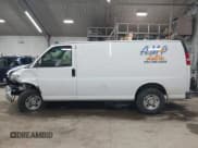 ✅ 2022 Chevrolet Express Cargo • VIN: 1GCWGAFP7N1195564 • Lot: 42741149. Listed on IAAI with 28,884 mi. Free auction sales archive from the USA and detailed vehicle history report at DreamBid. Image 14.