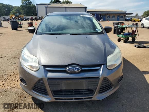 ✅ 2013 Ford Focus S • VIN: 1FADP3E25DL116085 • Lot: 82532705. Listed on Copart with 125,380 mi. Free auction sales archive from the USA and detailed vehicle history report at DreamBid. Image 5.