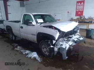 ✅ 2004 Chevrolet Silverado 2500HD Work Truck • VIN: 1GCHK24U04E373425 • Lot: 32273346. Wystawiony na IAAI z przebiegiem 119 223 mil. Bezpłatny archiwum sprzedaży aukcyjnych z USA i szczegółowy raport historii pojazdu na DreamBid. Zdjęcie 1.