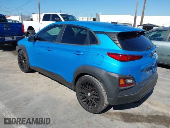 ✅ 2018 Hyundai Kona SE • VIN: KM8K12AA0JU124834 • Lot: 43562576. Listed on IAAI with 133,177 mi. Free auction sales archive from the USA and detailed vehicle history report at DreamBid. Image 3.