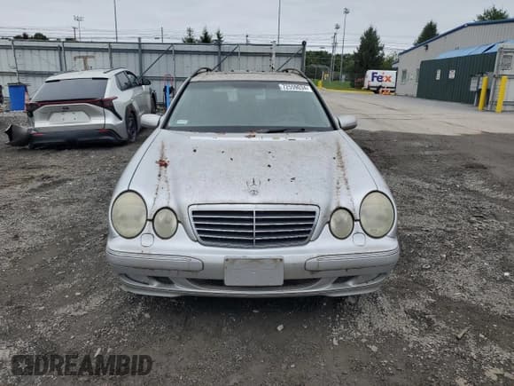 ✅ 2000 Mercedes-Benz E 320/430 4 Matic • VIN: WDBJH82J6YX039226 • Lot: 72559034. Listed on Copart with 213,680 mi. Free auction sales archive from the USA and detailed vehicle history report at DreamBid. Image 5.