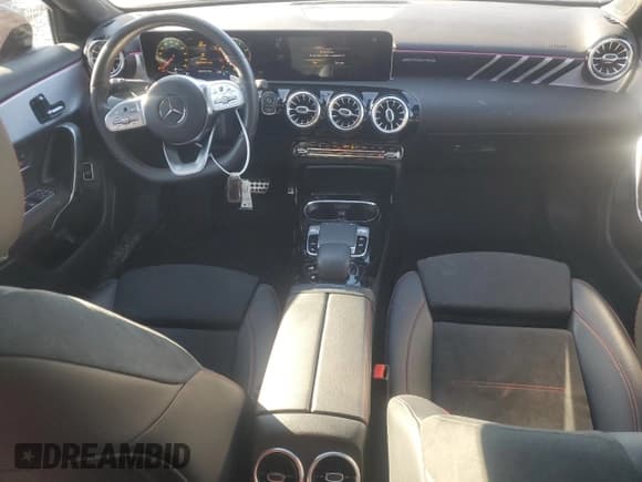 ✅ 2020 Mercedes-Benz A 35 AMG • VIN: W1K3G5BBXLJ213613 • Лот: 86715914. Опубликован ранее на Copart с пробегом 40 612 миль. Бесплатный доступ к архиву аукционных продаж из США и подробный отчёт об истории автомобиля на DreamBid. Изображение 8.