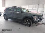 ✅ 2025 Kia Niro EX • VIN: KNDCR3LE4S5235793 • Lot: 42342353. Listed on IAAI with 5,270 mi. Free auction sales archive from the USA and detailed vehicle history report at DreamBid. Image 14.