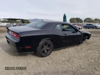 ✅ 2013 Dodge Challenger SXT • VIN: 2C3CDYAG7DH724513 • Lot: 82443884. Wystawiony na Copart z przebiegiem 150 505 mil. Bezpłatny archiwum sprzedaży aukcyjnych z USA i szczegółowy raport historii pojazdu na DreamBid. Zdjęcie 3.