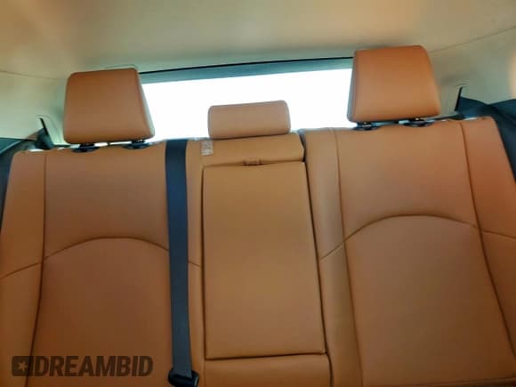 ✅ 2022 Lexus UX 200 • VIN: JTHX3JBH0N2047232 • Лот: 96306135. Опубликован ранее на Copart с пробегом 20 239 миль. Бесплатный доступ к архиву аукционных продаж из США и подробный отчёт об истории автомобиля на DreamBid. Изображение 10.