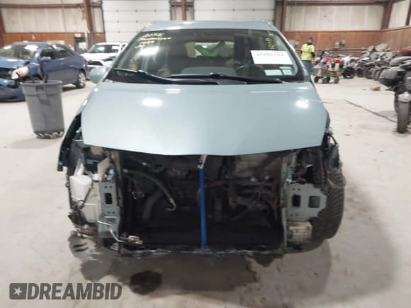 ✅ 2015 Toyota Prius Three • VIN: JTDZN3EU7FJ019010 • Lot: 43680184. Listed on IAAI with 151,753 mi. Free auction sales archive from the USA and detailed vehicle history report at DreamBid. Image 13.