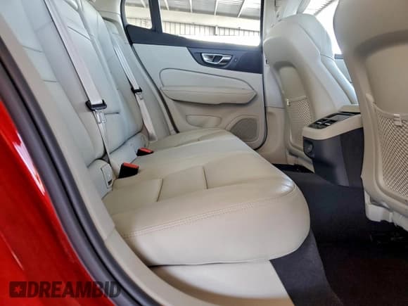 ✅ 2022 Volvo S60 Inscription • VIN: 7JRL12FL2NG160906 • Лот: 94060495. Опубликован ранее на Copart с пробегом 19 000 миль. Бесплатный доступ к архиву аукционных продаж из США и подробный отчёт об истории автомобиля на DreamBid. Изображение 11.