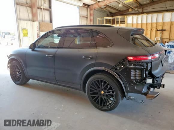 ✅ 2023 Porsche Cayenne • VIN: WP1AA2AY8PDA02078 • Лот: 80101905. Опубликован ранее на Copart с пробегом 50 356 миль. Бесплатный доступ к архиву аукционных продаж из США и подробный отчёт об истории автомобиля на DreamBid. Изображение 2.