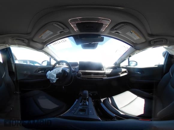 ✅ 2024 Toyota Prius LE • VIN: JTDACAAU0R3043770 • Lot: 42142393. Wystawiony na IAAI z przebiegiem 2 733 mil. Bezpłatny archiwum sprzedaży aukcyjnych z USA i szczegółowy raport historii pojazdu na DreamBid. Zdjęcie 19.