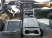 ✅ 2024 GMC Sierra 3500HD Denali • VIN: 1GT49WEY9RF130751 • Лот: 60288055. Опубликован ранее на Copart с пробегом 31 738 миль. Бесплатный доступ к архиву аукционных продаж из США и подробный отчёт об истории автомобиля на DreamBid. Изображение 8.