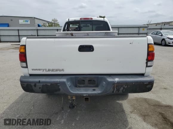 ✅ 2001 Toyota Tundra • VIN: 5TBJN32141S207897 • Лот: 45688185. Опубликован ранее на Copart с пробегом 180 728 миль. Бесплатный доступ к архиву аукционных продаж из США и подробный отчёт об истории автомобиля на DreamBid. Изображение 6.
