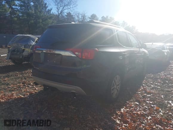 ✅ 2019 GMC Acadia SLE • VIN: 1GKKNLLS4KZ189912 • Lot: 40819219. Wystawiony na IAAI z przebiegiem 158 129 mil. Bezpłatny archiwum sprzedaży aukcyjnych z USA i szczegółowy raport historii pojazdu na DreamBid. Zdjęcie 4.