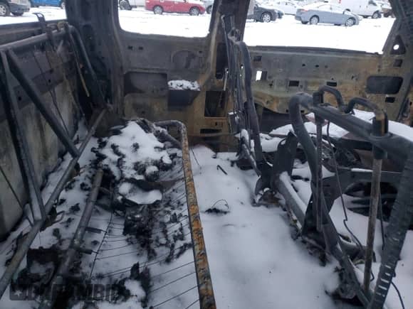 2004 Chevrolet Silverado 1500 с VIN 1GCEK19TX4Z350935, выставлен на аукционе Copart как лот 87701865 с пробегом Не указан миль и Чистый • Clean title. История ставок и продаж доступна на DreamBid. Изображение 10.