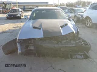 ✅ 2017 Dodge Challenger R/T • VIN: 2C3CDZBT7HH604511 • Lot: 43151223. Wystawiony na Copart z przebiegiem 61 994 mil. Bezpłatny archiwum sprzedaży aukcyjnych z USA i szczegółowy raport historii pojazdu na DreamBid. Zdjęcie 5.