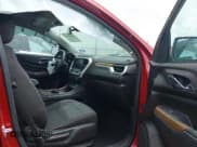 ✅ 2020 GMC Acadia SLE • VIN: 1GKKNKLA4LZ224662 • Lot: 42630745. Wystawiony na IAAI z przebiegiem 75 406 mil. Bezpłatny archiwum sprzedaży aukcyjnych z USA i szczegółowy raport historii pojazdu na DreamBid. Zdjęcie 5.