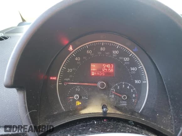 ✅ 2006 Volkswagen Beetle • VIN: 3VWRF31Y16M319759 • Lot: 90759135. Wystawiony na Copart z przebiegiem 124 158 mil. Bezpłatny archiwum sprzedaży aukcyjnych z USA i szczegółowy raport historii pojazdu na DreamBid. Zdjęcie 9.