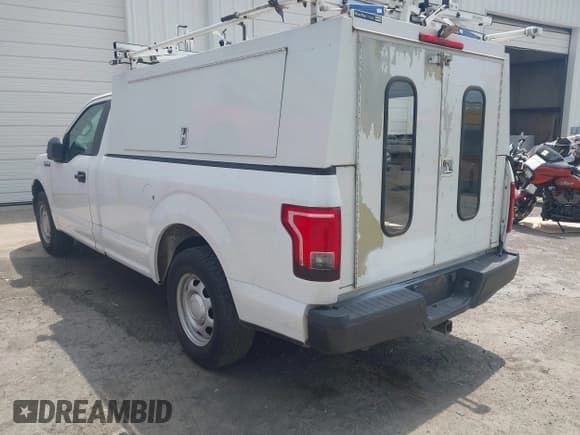 ✅ 2016 Ford F-150 XL • VIN: 1FTMF1C82GKD16117 • Лот: 42621074. Опубликован ранее на IAAI с пробегом 153 093 миль. Бесплатный доступ к архиву аукционных продаж из США и подробный отчёт об истории автомобиля на DreamBid. Изображение 3.