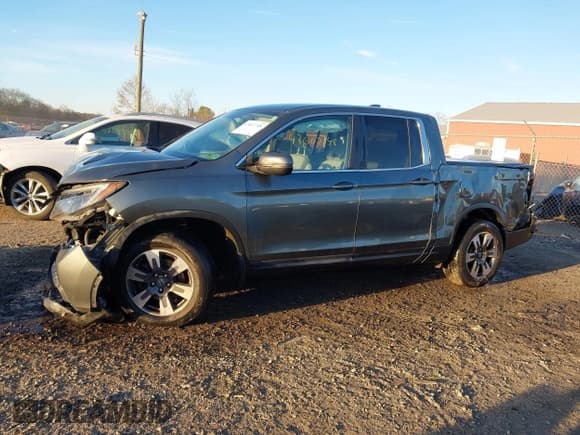 ✅ 2017 Honda Ridgeline RTL-T • VIN: 5FPYK3F61HB026489 • Lot: 43607748. Wystawiony na IAAI z przebiegiem Nie podano. Bezpłatny archiwum sprzedaży aukcyjnych z USA i szczegółowy raport historii pojazdu na DreamBid. Zdjęcie 14.