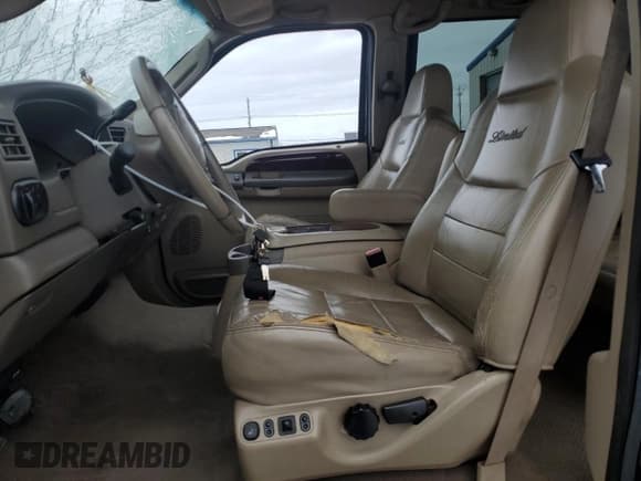 ✅ 2003 Ford Excursion Limited • VIN: 1FMSU43P53EC07516 • Lot: 45901835. Wystawiony na Copart z przebiegiem 171 329 mil. Bezpłatny archiwum sprzedaży aukcyjnych z USA i szczegółowy raport historii pojazdu na DreamBid. Zdjęcie 7.