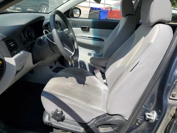 ✅ 2010 Hyundai Accent GLS • VIN: KMHCN4AC9AU446359 • Лот: 64421655. Опубликован ранее на Copart с пробегом 169 254 миль. Бесплатный доступ к архиву аукционных продаж из США и подробный отчёт об истории автомобиля на DreamBid. Изображение 7.