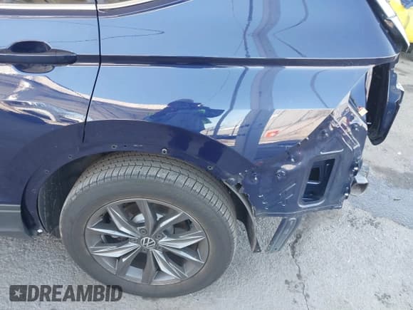 ✅ 2022 Volkswagen Tiguan SE • VIN: 3VV3B7AX0NM169565 • Lot: 43389301. Listed on IAAI with 30,159 mi. Free auction sales archive from the USA and detailed vehicle history report at DreamBid. Image 19.