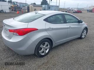 ✅ 2013 Hyundai Elantra Limited • VIN: 5NPDH4AE0DH364777 • Лот: 43385472. Опубликован ранее на IAAI с пробегом 95 781 миль. Бесплатный доступ к архиву аукционных продаж из США и подробный отчёт об истории автомобиля на DreamBid. Изображение 4.