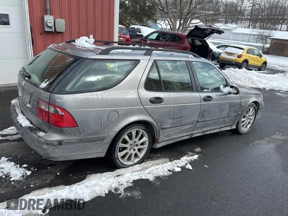 ✅ 2003 Saab 9-5 Aero Sport • VIN: YS3EH59G133044662 • Лот: 44933465. Опубликован ранее на Copart с пробегом 180 816 миль. Бесплатный доступ к архиву аукционных продаж из США и подробный отчёт об истории автомобиля на DreamBid. Изображение 4.