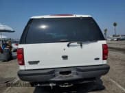 ✅ 2002 Ford Expedition XLT • VIN: 1FMRU15LX2LA36781 • Lot: 65073095. Wystawiony na Copart z przebiegiem 193 729 mil. Bezpłatny archiwum sprzedaży aukcyjnych z USA i szczegółowy raport historii pojazdu na DreamBid. Zdjęcie 6.