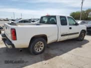 ✅ 2005 Chevrolet Silverado 1500 • VIN: 1GCEC19V45Z193693 • Лот: 53571995. Опубликован ранее на Copart с пробегом 325 082 миль. Бесплатный доступ к архиву аукционных продаж из США и подробный отчёт об истории автомобиля на DreamBid. Изображение 3.