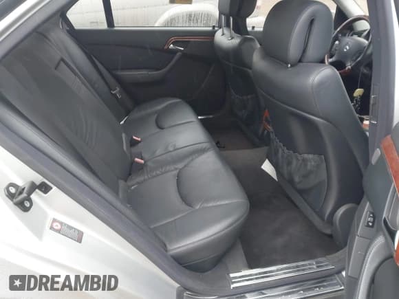 ✅ 2003 Mercedes-Benz S 430 • VIN: WDBNG70J43A364597 • Лот: 43877168. Опубликован ранее на IAAI с пробегом Не указан. Бесплатный доступ к архиву аукционных продаж из США и подробный отчёт об истории автомобиля на DreamBid. Изображение 8.