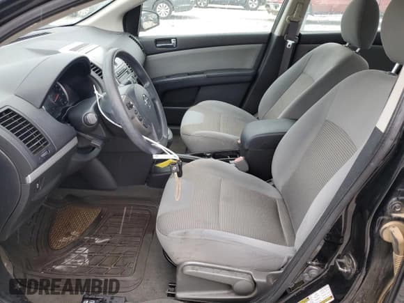 ✅ 2012 Nissan Sentra 2.0 • VIN: 3N1AB6AP1CL724240 • Лот: 69803535. Опубликован ранее на Copart с пробегом 194 058 миль. Бесплатный доступ к архиву аукционных продаж из США и подробный отчёт об истории автомобиля на DreamBid. Изображение 7.